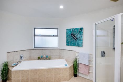 Photo of property in 1 Hyde Place, Taradale, Napier, 4112