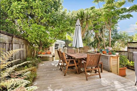Photo of property in 3/7 Belle Verde Drive, Sunnynook, Auckland, 0630