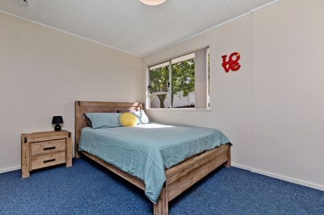 Photo of property in 7 Celina Place, Browns Bay, Auckland, 0630