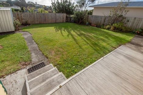 Photo of property in 23 Oswald Crescent, Paparangi, Wellington, 6037