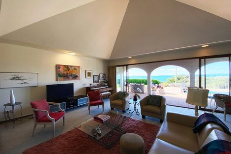 Photo of property in 18 Burford Place, Mellons Bay, Auckland, 2014