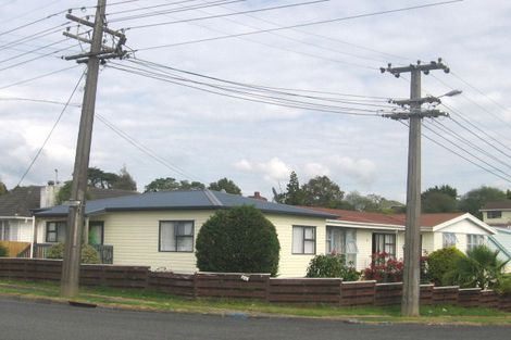 Photo of property in 1/66 Lynwood Road, New Lynn, Auckland, 0600