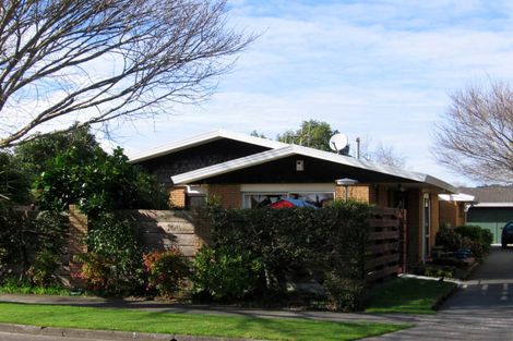 Photo of property in 18 Akaroa Avenue, Awapuni, Palmerston North, 4412