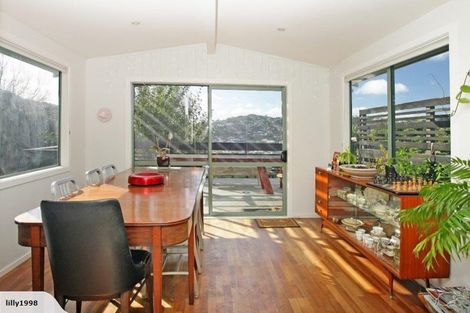 Photo of property in 11 Southern Cross Crescent, Island Bay, Wellington, 6023