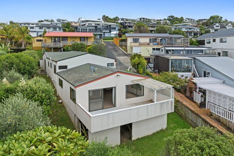 Photo of property in 4a Orewa Heights Crescent, Orewa, 0931
