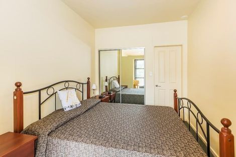 Photo of property in Atrium Towers, 6q/154 The Terrace, Wellington Central, Wellington, 6011