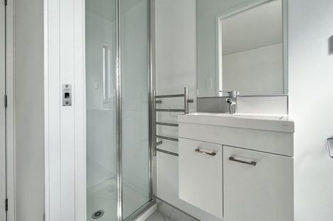 Photo of property in 3/3 Fairdale Place, Birkdale, Auckland, 0626