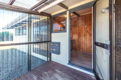 Photo of property in 33 Tongariro Street, Castlecliff, Whanganui, 4501