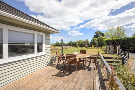 Photo of property in 64 Te Roto Road, Otaki, 5512