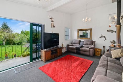 Photo of property in 46 Mountain Road, Western Heights, Rotorua, 3015