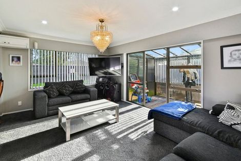 Photo of property in 1/2 Huia Road, Papatoetoe, Auckland, 2025