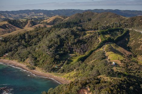 Photo of property in 354 Rockell Road, Whananaki, Hikurangi, 0181