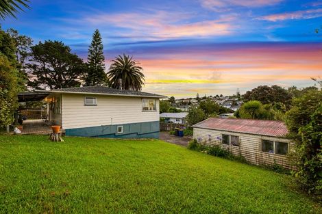 Photo of property in 62 Kamara Road, Glen Eden, Auckland, 0602