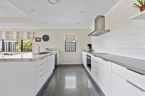 Photo of property in 40 Hurunui Drive, Te Awa, Napier, 4110