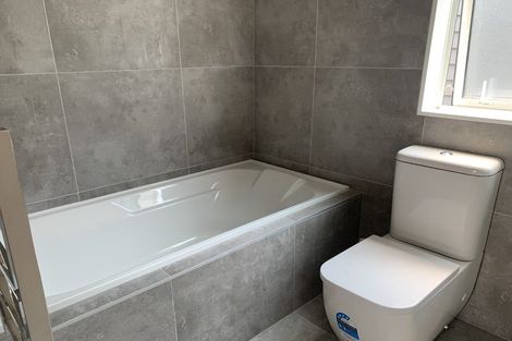 Photo of property in 72a Kerrykeel Drive, Flat Bush, Auckland, 2019