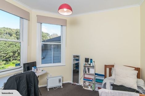 Photo of property in 196 Glenmore Street, Northland, Wellington, 6012
