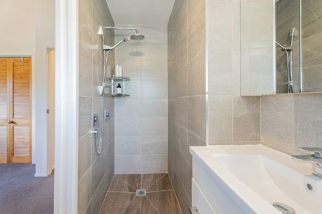 Photo of property in 2 Summer Lane, Tairua, 3508