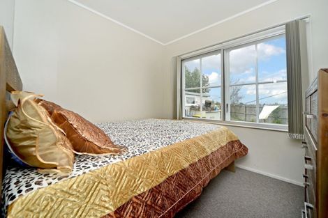 Photo of property in 32 Barnhill Crescent, Pahurehure, Papakura, 2113