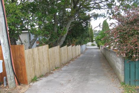 Photo of property in 1/276a Wairau Road, Glenfield, Auckland, 0627