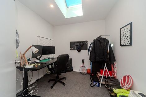 Photo of property in 89 Derwent Street, Island Bay, Wellington, 6023