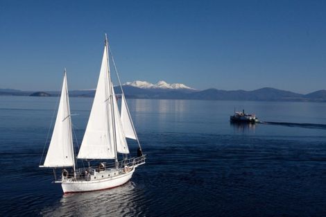 Photo of property in 4 Whakamoenga Point, Acacia Bay, Taupo, 3385