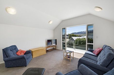Photo of property in 18 Quartz Lane, Mount Pisa, Cromwell, 9383