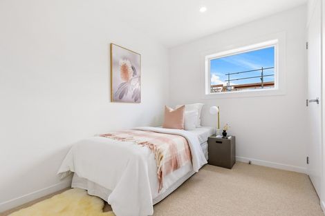 Photo of property in 1/363 Beach Road, Campbells Bay, Auckland, 0630