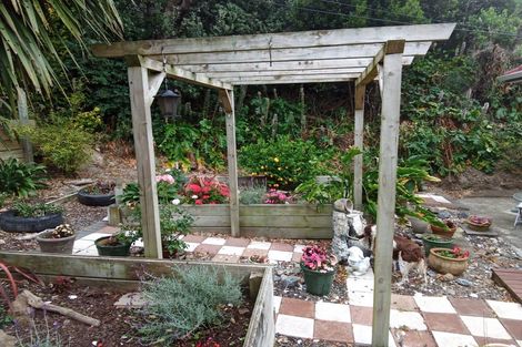 Photo of property in 94 Melbourne Road, Island Bay, Wellington, 6023