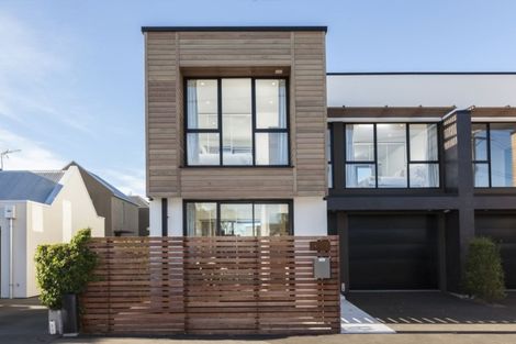 Photo of property in 32a Hewitts Road, Merivale, Christchurch, 8014