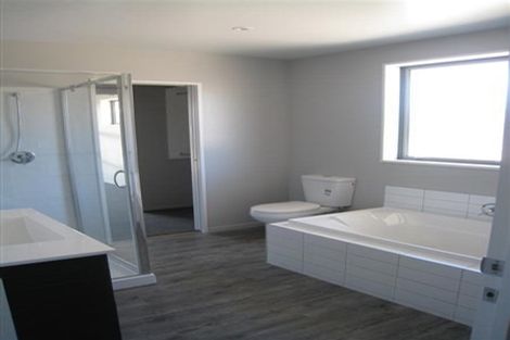 Photo of property in 92 Beaumont Drive, Rolleston, 7614