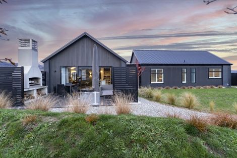 Photo of property in 7 Hatters Lane, Mount Pisa, 9383