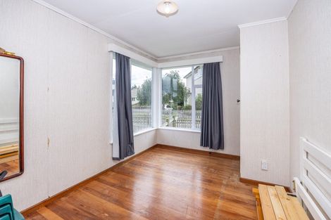 Photo of property in 37 Ross Crescent, Fairfield, Hamilton, 3214