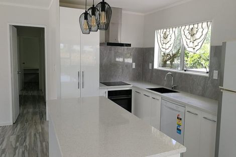 Photo of property in 1/41 Yeovil Road, Te Atatu Peninsula, Auckland, 0610