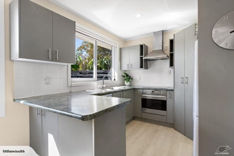 Photo of property in 1/20a Evans Road, Glen Eden, Auckland, 0602