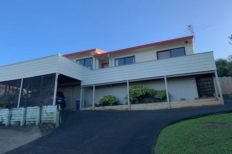 Photo of property in 20 Amery Place, West Harbour, Auckland, 0618