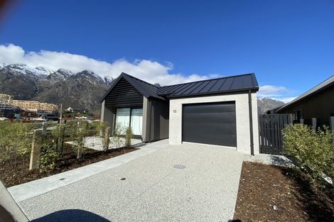 Photo of property in 15 Inder Street, Jacks Point, 9371