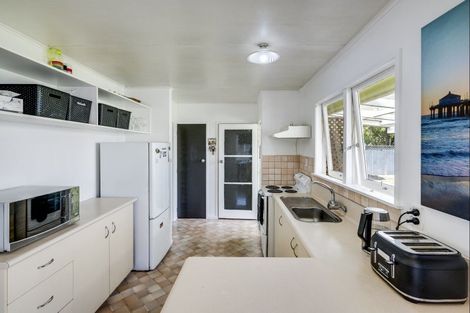 Photo of property in 52 Wynyard Crescent, Tamatea, Napier, 4112
