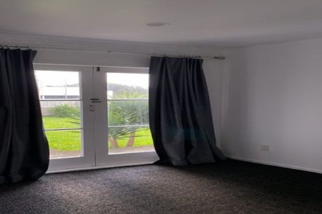 Photo of property in 30 Carbine Road, Mount Wellington, Auckland, 1060