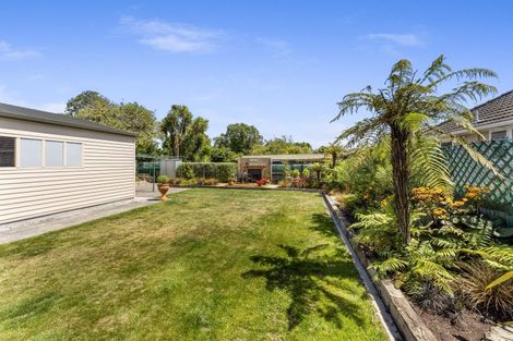 Photo of property in 19 Galway Avenue, Hokowhitu, Palmerston North, 4410