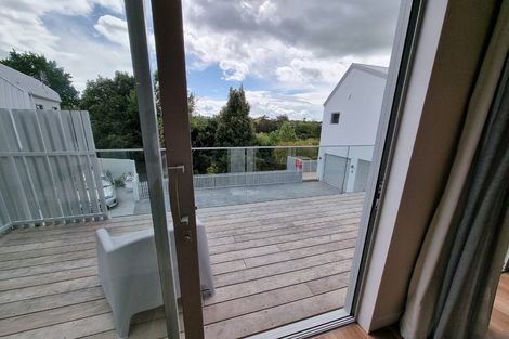 Photo of property in 2/24 Pickering Crescent, Chedworth, Hamilton, 3210