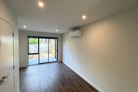 Photo of property in 4 Whanui Place, Mangere Bridge, Auckland, 2022