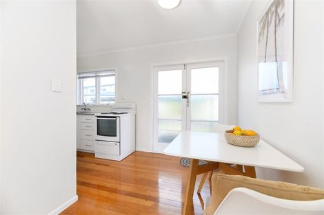 Photo of property in 4/120 Nile Road, Milford, Auckland, 0620