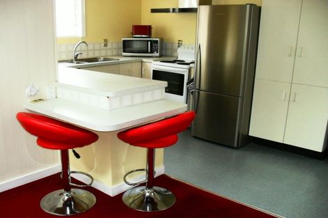 Photo of property in 216 Oriental Parade, Oriental Bay, Wellington, 6011