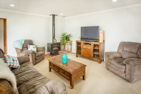 Photo of property in 30 Ruapehu Street, Paraparaumu, 5032