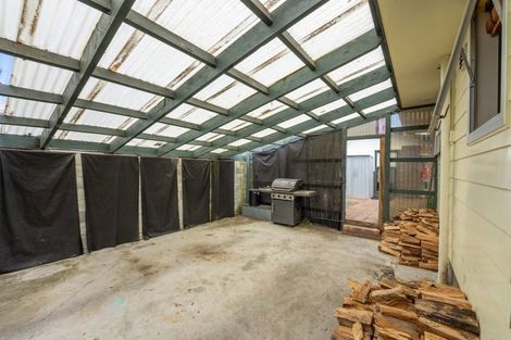 Photo of property in 6 Colenso Place, Otaki Beach, Otaki, 5512