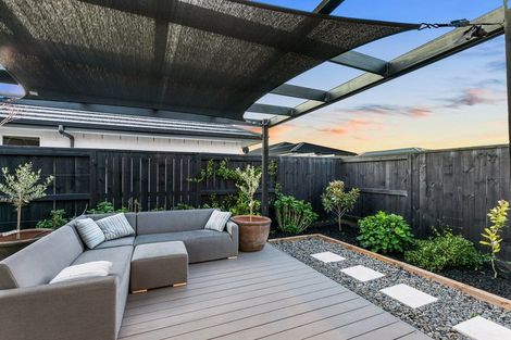 Photo of property in 1 Coolgardie Close, Papamoa, 3118