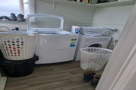 Photo of property in 2 Te Wheoro Street, Meremere, Mercer, 2474