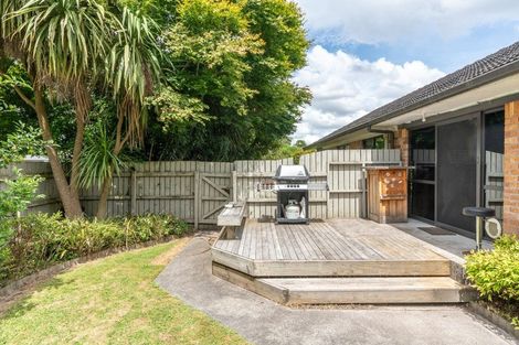 Photo of property in 1 Southsea Crescent, Silverdale, Hamilton, 3216