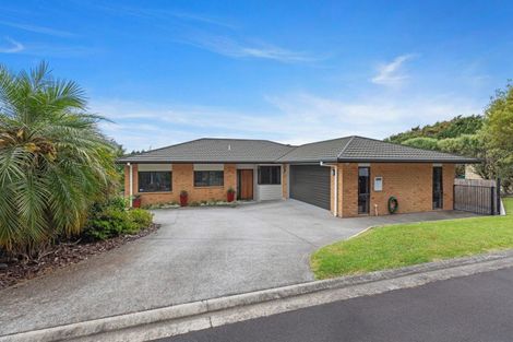 Photo of property in 58 Waipuna Grove, Welcome Bay, Tauranga, 3112