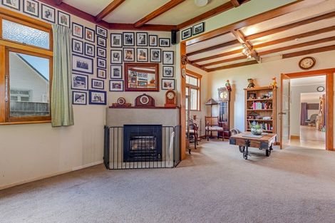 Photo of property in 49 Knowles Street, Terrace End, Palmerston North, 4410